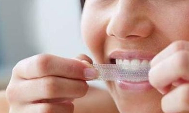 牙貼可以咽口水嗎？貼牙貼流口水怎么辦？