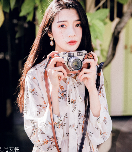 微胖女生穿什么裙子好看？微胖女生穿搭圖片