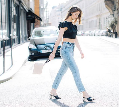 直筒身材女生怎么搭配？直筒身材女生搭配技巧