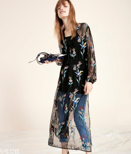 連衣裙如何穿更有氣質(zhì)？連衣裙穿搭推薦