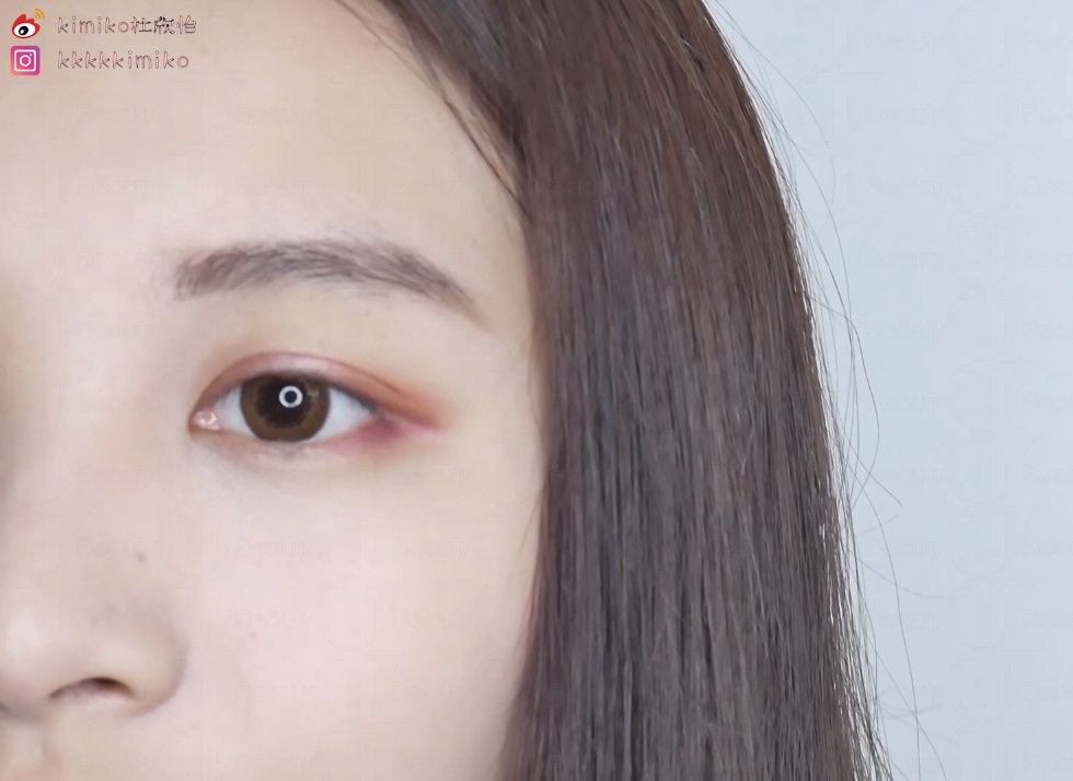 玫瑰色眼妝的畫法教程 玫瑰色眼妝的畫法教程