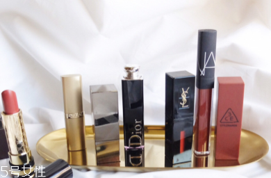 鐵銹紅口紅適合黃皮嗎？鐵銹紅口紅適合人群