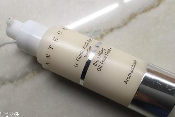 香緹卡無油乳液好用嗎 香緹卡無油乳液評(píng)測(cè)