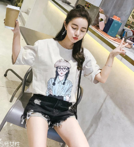 2022年流行什么短袖？今夏最火的短袖款式