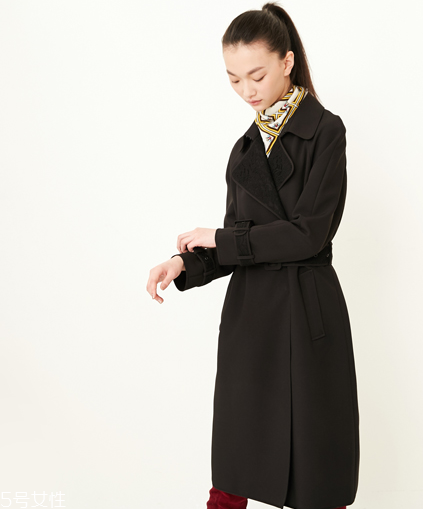 今年流行什么顏色風(fēng)衣？今年流行的風(fēng)衣顏色推薦