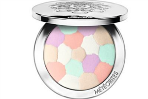 嬌蘭幻彩流星蜜粉餅多少錢(qián) 嬌蘭幻彩流星蜜粉餅使用方法