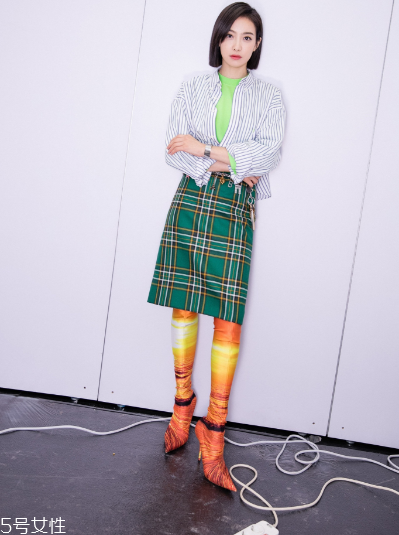 條紋襯衫怎么穿好看？條紋襯衫明星搭配