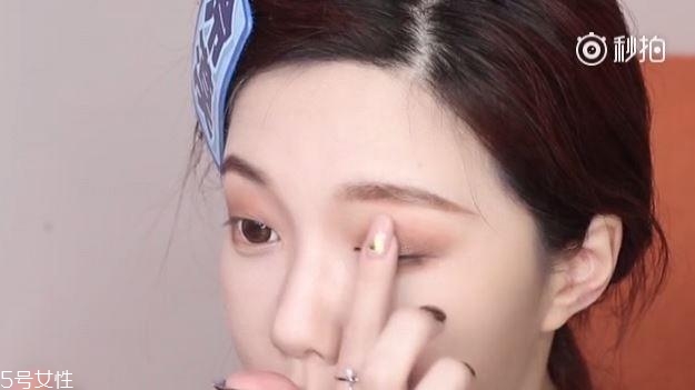 朱古力色眼妝怎么畫 朱古力色眼妝怎么畫