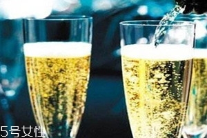 白葡萄酒需要醒酒嗎 白葡萄酒醒酒要多久 白葡萄酒需要醒酒嗎 白葡萄酒醒酒要多久