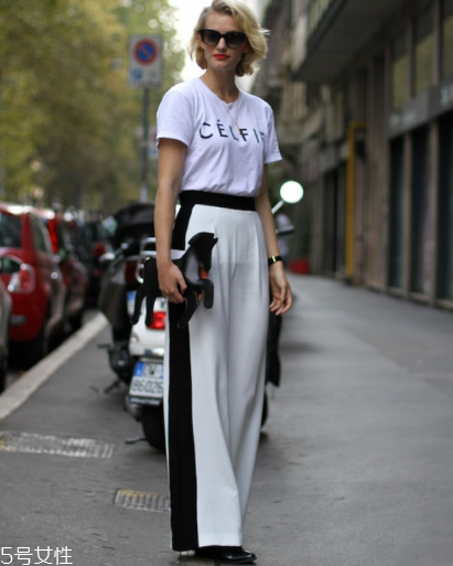 白色t恤配什么褲子？白色t恤搭配褲子圖片