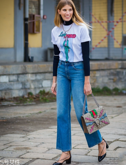 白色t恤配什么褲子？白色t恤搭配褲子圖片