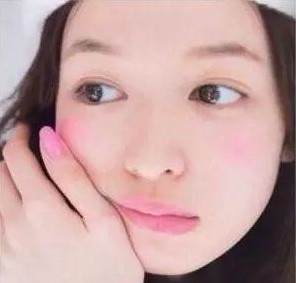 圓臉腮紅的畫(huà)法圖解教程 圓臉腮紅的畫(huà)法圖解教程
