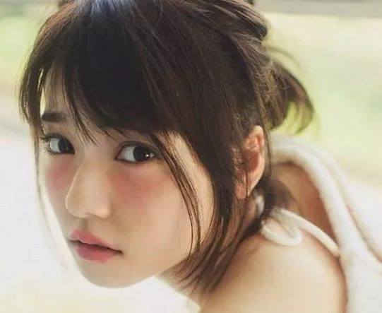 圓臉腮紅的畫(huà)法圖解教程 圓臉腮紅的畫(huà)法圖解教程