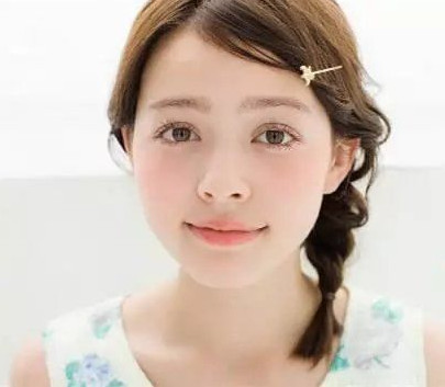 圓臉腮紅的畫(huà)法圖解教程 圓臉腮紅的畫(huà)法圖解教程