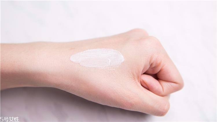 蘭蔻小白管適合油皮嗎 油皮福音快pick 蘭蔻小白管適合油皮嗎 油皮福音快pick