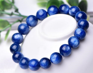 藍水晶適合什么人帶？藍水晶適合人群