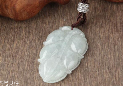 翡翠葉子價(jià)格是多少？翡翠葉子一般多少錢