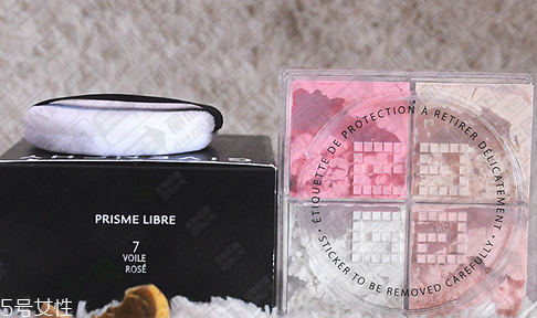 紀梵希四宮格散粉哪里買最便宜 紀梵希散粉國內專柜價格