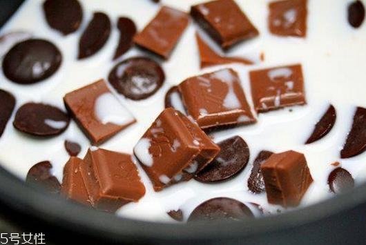 盒裝牛奶怎么加熱 盒裝牛奶可以用開水加熱嗎 盒裝牛奶怎么加熱 盒裝牛奶可以用開水加熱嗎