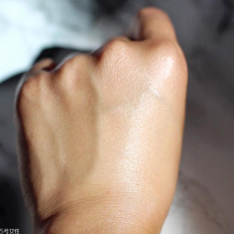 lumene雞尾酒精華油怎么用？能單獨用嗎？