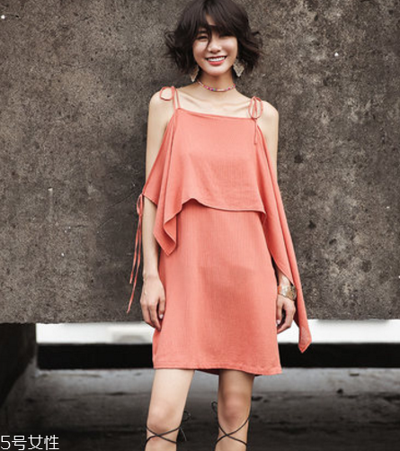 吊帶裙適合什么身材？吊帶裙穿搭圖片