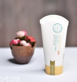 百雀羚三生花玫瑰系列怎么樣？三生花玫瑰花釀潤妍系列評測