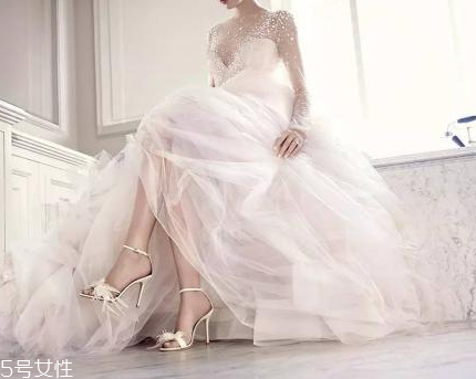 婚鞋只能穿一次嗎？婚鞋結(jié)婚后不能穿了嗎