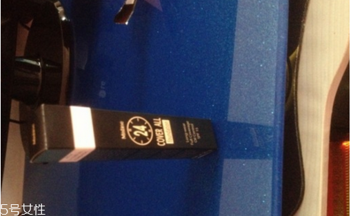 泰國mistine粉底液色號怎么區(qū)分 mistine24小時(shí)粉底液評測 泰國mistine粉底液色號怎么區(qū)分 mistine24小時(shí)粉底液評測