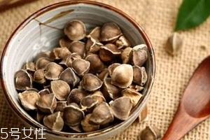 辣木籽是飯前吃還是飯后吃？