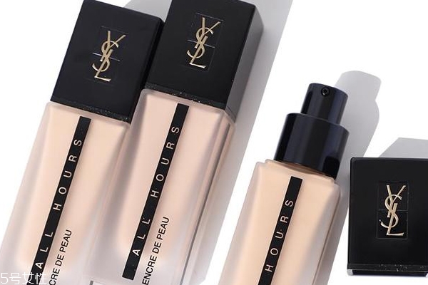 ysl恒久無(wú)暇粉底液適合油皮嗎？是無(wú)油粉底嗎？