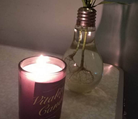 香薰蠟燭可以帶上飛機(jī)嗎？香薰蠟燭可以托運(yùn)嗎