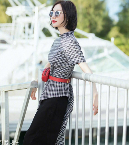 腰包怎么背更時尚？腰包時尚背法圖片