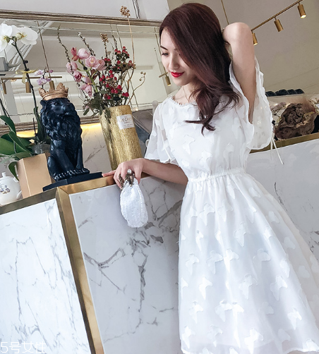 高瘦女生穿什么連衣裙？最適合高瘦女生的連衣裙款式