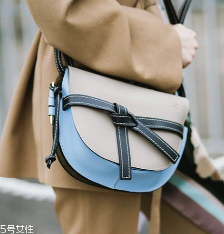 loewe gate bag多少錢？羅意威18新款馬鞍包價格