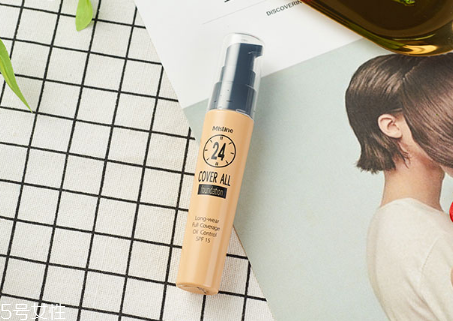 泰國mistine粉底液色號怎么區(qū)分 mistine24小時(shí)粉底液評測 泰國mistine粉底液色號怎么區(qū)分 mistine24小時(shí)粉底液評測