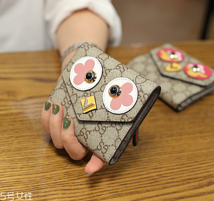 錢包可以帶上飛機嗎？錢包帶上飛機有影響嗎