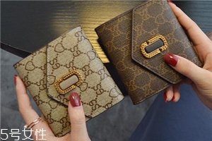 錢包可以帶上飛機嗎？錢包帶上飛機有影響嗎