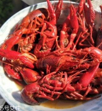 麻辣小龍蝦是發(fā)物嗎？麻辣小龍蝦的性質(zhì)