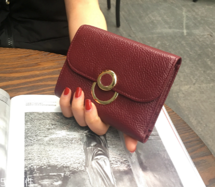 錢包可以用藍色嗎？藍色錢包好嗎