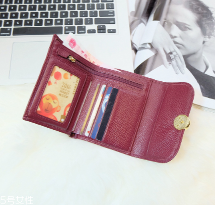 錢包可以用藍色嗎？藍色錢包好嗎