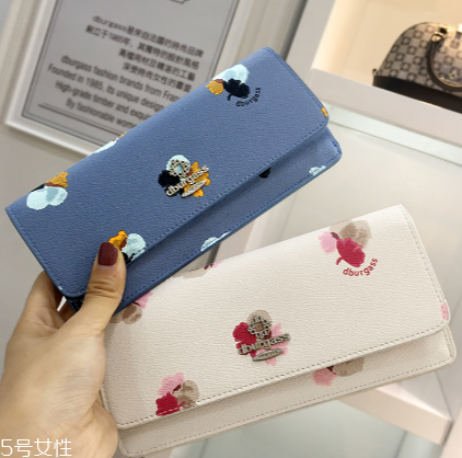 錢(qián)包是長(zhǎng)款好還是短款好？錢(qián)包長(zhǎng)款和短款的區(qū)別