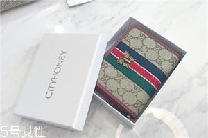 錢包軟皮好還是硬皮好？錢包皮質(zhì)軟硬對比