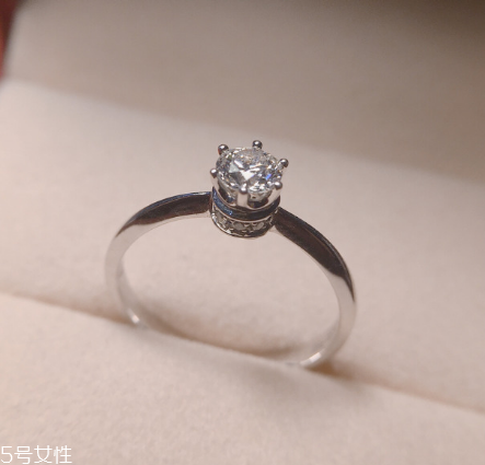 周大生和周生生是什么關(guān)系_哪個好？