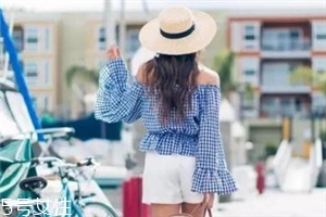 一字肩衣服配什么褲子？一字肩上衣搭配褲子圖片