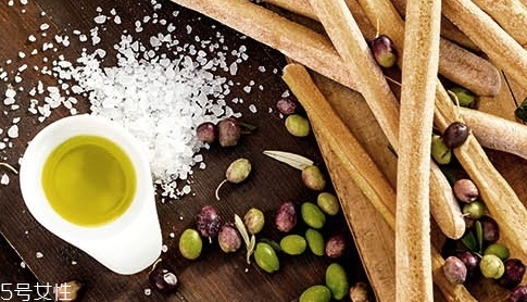 葡萄籽油怎么美容？葡萄籽油怎么用在臉上