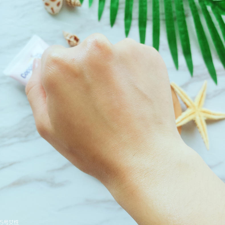 水寶寶防曬霜適合油皮嗎 水寶寶防曬油性測試 水寶寶防曬霜適合油皮嗎 水寶寶防曬油性測試