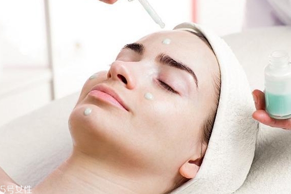 醫(yī)美級精華液有哪些 醫(yī)美凍齡精華排行榜 醫(yī)美級精華液有哪些 醫(yī)美凍齡精華排行榜