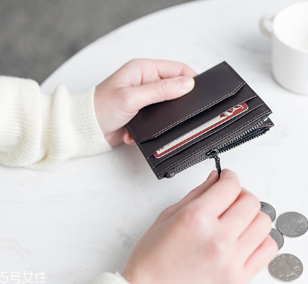 錢包多久換一次？錢包多長(zhǎng)時(shí)間換新的