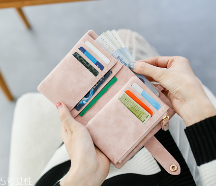 錢包刻字刻什么好？錢包刻字圖案推薦