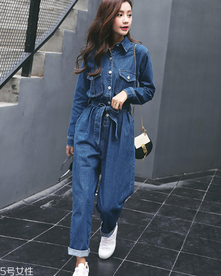 今年流行什么樣的連體褲？今年最火的連體褲款式匯總